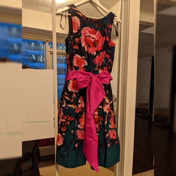 NWT Eliza J floral fit and flare dress - US 4 - Picture 2 of 6